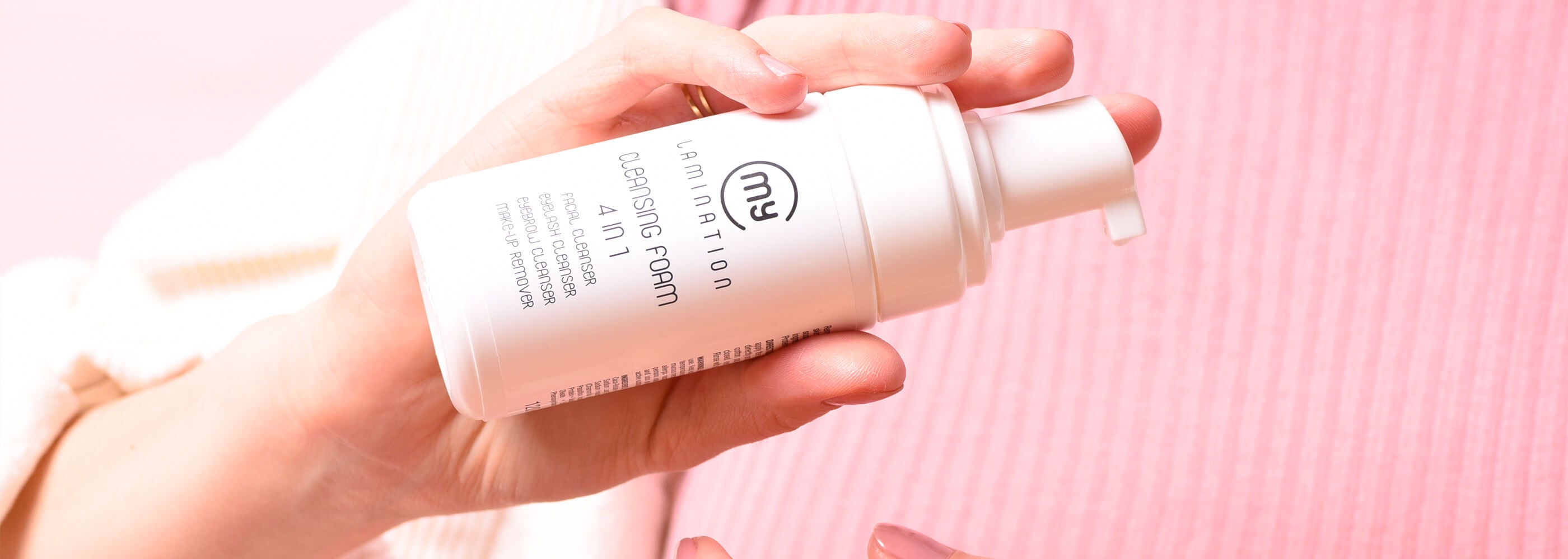 Cos’è e a cosa serve il detergente viso Cleansing Foam?